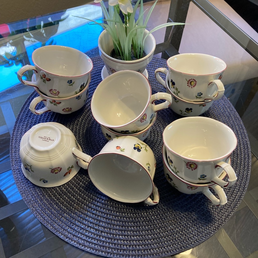 Villeroy and Boch/Pettit Fleur. Set of 10 Tea Cups